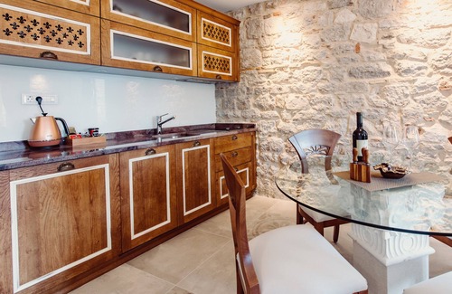Old Town Hotel | Villa Nepos Hotel