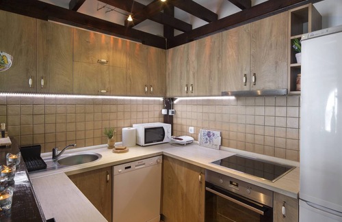 Lapcici Villa | Villa Nera