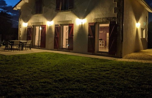 Le Grand Serre Villa | Villa Neuve, au Calme, Avec spa et Sauna. Idéale Famille et Amis