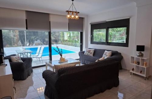 Plataria Villa | Villa Nicolas Plataria