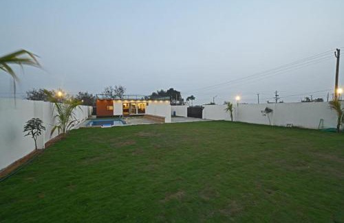 Hyderabad Apartment | Villa NirvanaPool4BHKPatioLawnACParty Villa