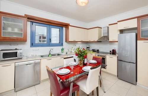 Kolymbia Villa | Villa Nisyros - Three Bedroom Villa, Sleeps 8