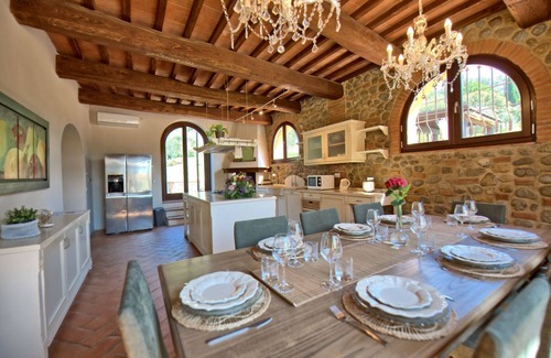 Pozzale Villa | Villa Nora - Holiday Villa Rental with swimming pool near Florence