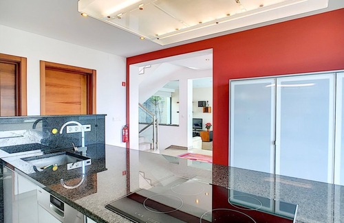 Ponta Delgada House | Villa North Sea - Three Bedroom House, Sleeps 6