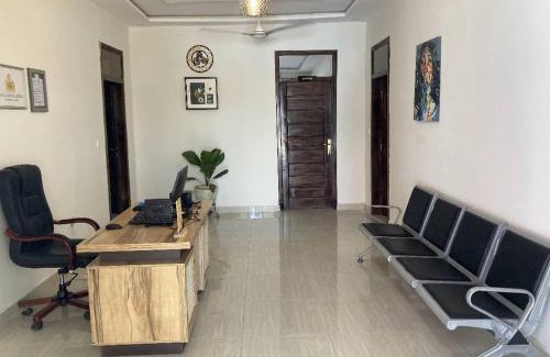 North Tongu House | Villa Nova Lodge