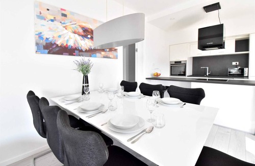 Veliko Brdo Villa | Villa Novella with Heated Pool