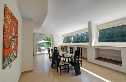 Arce Villa | Villa Oasi