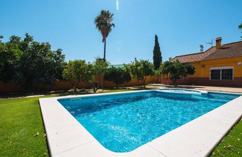 Almensilla House | Villa Oasis Los Naranjos con jacuzzi 15 min Sevilla