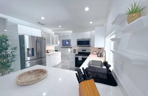 West Little River Villa | Villa Oasis Retreat Pool