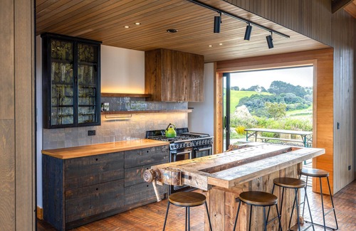 Onetangi Cabin | Villa Obsidian by Waiheke Pure