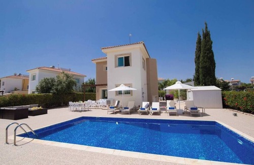 Sotira Villa | Villa Oceania 21 is located away from the hustle and bustle of nearby Ayia Napa