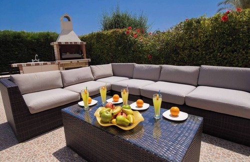 Sotira Villa | Villa Oceania 21 is located away from the hustle and bustle of nearby Ayia Napa