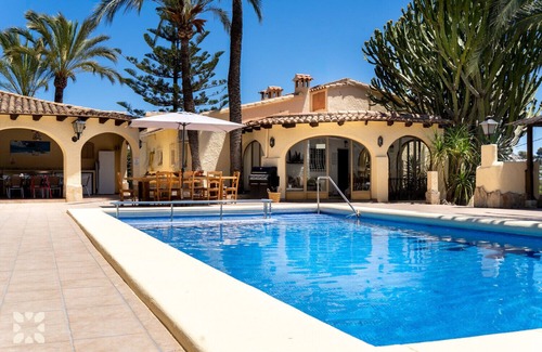 La Sabatera Villa | Villa OHANA by Abahana Villas