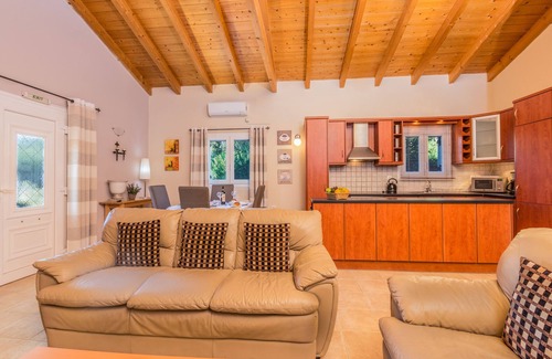 Afra Villa | Villa Oleander - Relaxing - Secluded - Private - Tranquil