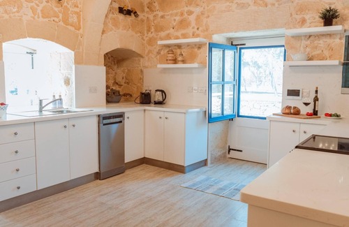 Xaghra Villa | Villa Oliva 4 bedroom villa