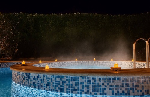 Velletri Villa | Villa Olive Garden Private Spa Retreat & Tennis court - Luxe Estate