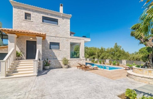 Zakynthos Villa | Villa Olive Green is new modern stone house