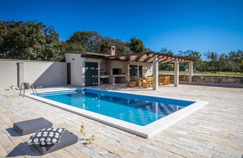 Benkovac House | Villa Oliveto Smilcic