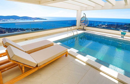 Vitici Villa | Villa Olivia with Private Pool