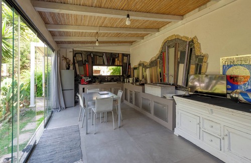 Lizzanello Villa | Villa 'Olivia' with Shared Pool, Wi-Fi and Air Conditioning