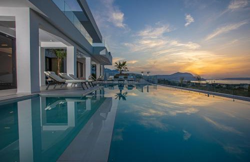 Kokkinon Khorion Villa | Villa OMORFI