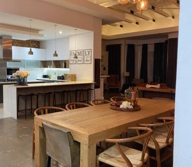 Greater Johannesburg Metropolitan Area Villa | Villa on Main Modderfontein