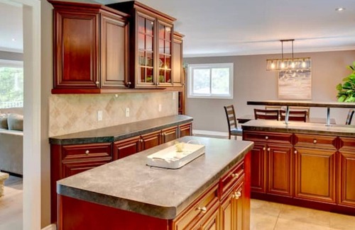 Brampton Villa | Villa on the Hill