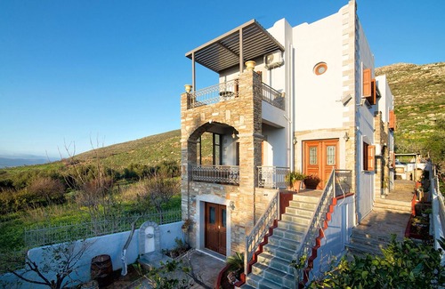 Minoa Pediada House | Villa Oneiropetra - Traditional village house