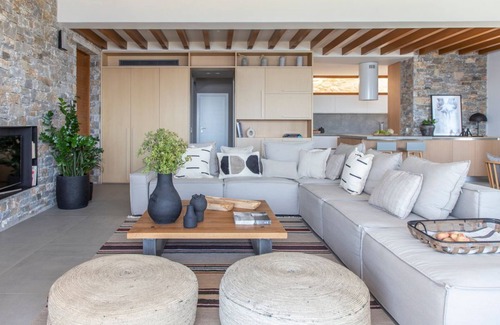 Malevizi Villa | Villa Orea Thea - Three Bedroom Villa, Sleeps 6