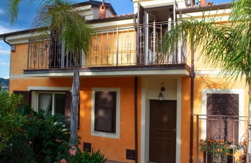 Borghetto Santo Spirito Villa | Villa Pineland with Sea View