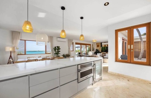Carenero House | Villa Pacifica at Mary Lee's by the Sea