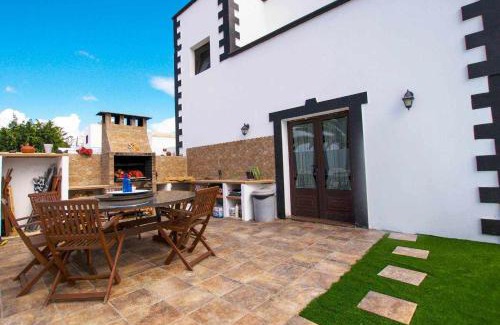 Tahiche Villa | Villa Palacios Herrero