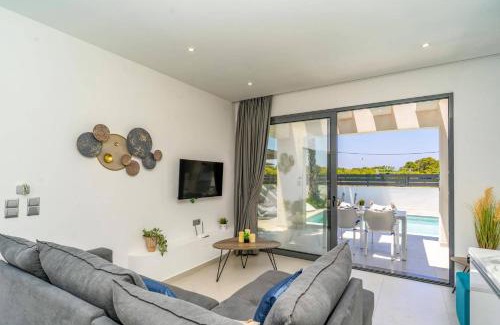 Petaloudes Villa | Villa Palm Vista by Villa Plus