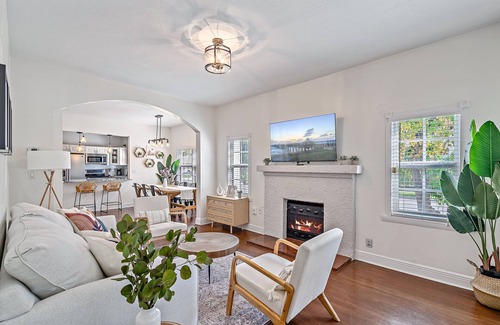 Parker Ridge House | Villa Palma - Private home with hot tub and large backyard