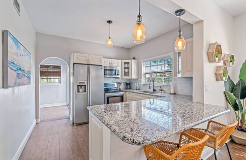 Parker Ridge House | Villa Palma - Private home with hot tub and large backyard