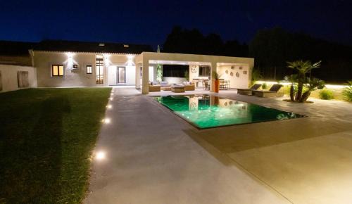 L'Isle-sur-la-Sorgue Villa | VILLA PALMA & SPA