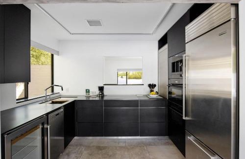 Old Las Palmas House | Villa Palmas
