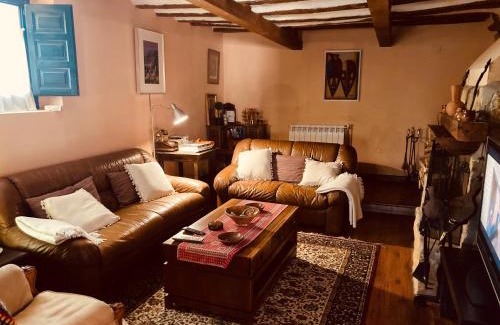 Almenar de Soria House | Villa Palula