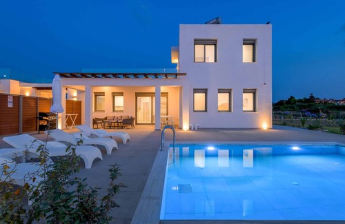 Theologos Villa | Villa Panaxia Votsalo