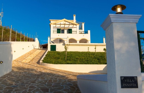 Arillas Villa | Villa Panayia - large private villa with pool and amazing sea and sunset views