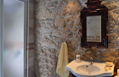 Ayios Thomas House | ''Villa Pannona'' in the center of crete