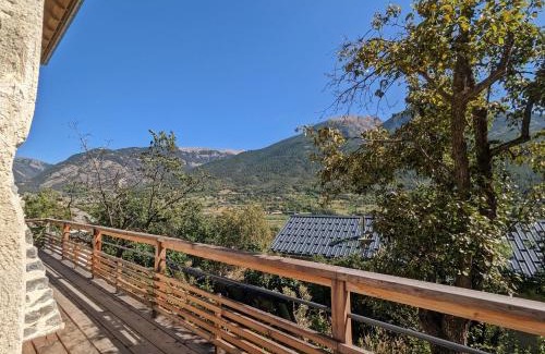 Puy-Saint-Andre House | Villa Panorama - 120m2, 8 pax, 6mn des pistes, rénové, plein sud