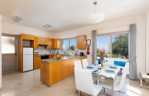 Droushia Villa | Villa Panorama Tria - Four Bedroom Villa, Sleeps 8