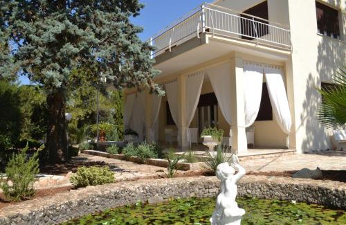 Selva di Fasano Villa | Villa panoramica con piscina