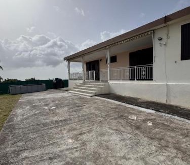 Les Abymes House | VILLA Papillon