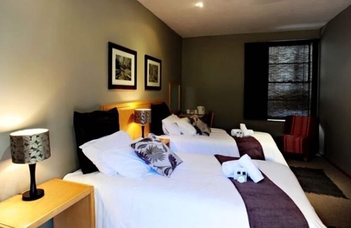 Hartbeespoort Hotel | Villa Paradiso Country Manor