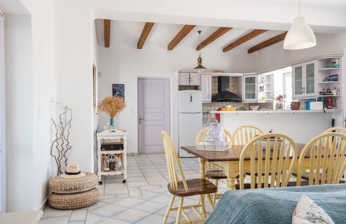 Paros Villa | Villa Paros - Archipelagos Villas with Pool close to the sea