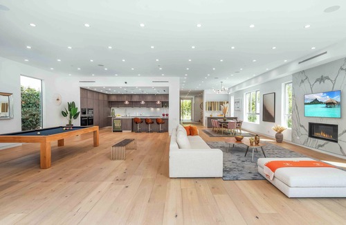 Beverly Hills Villa | Villa Pasha by LuxJB 🏆 16 Guests 🏆 9 beds 🏆 Cinema & Gym