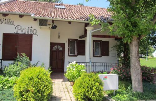 Patince Apartment | Villa Patio