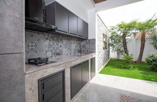 Rawai Villa | Villa Pattana Moon - 4 bedroom villa in peaceful Tambon Rawai, Phuket